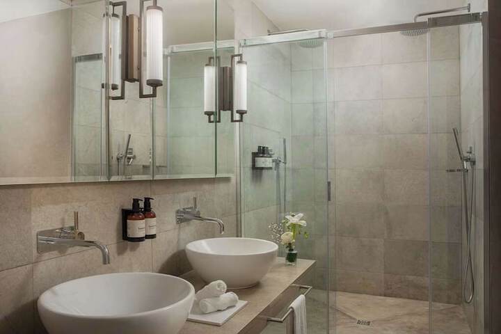 Clean Restrooms