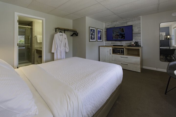 Room 8 of 69