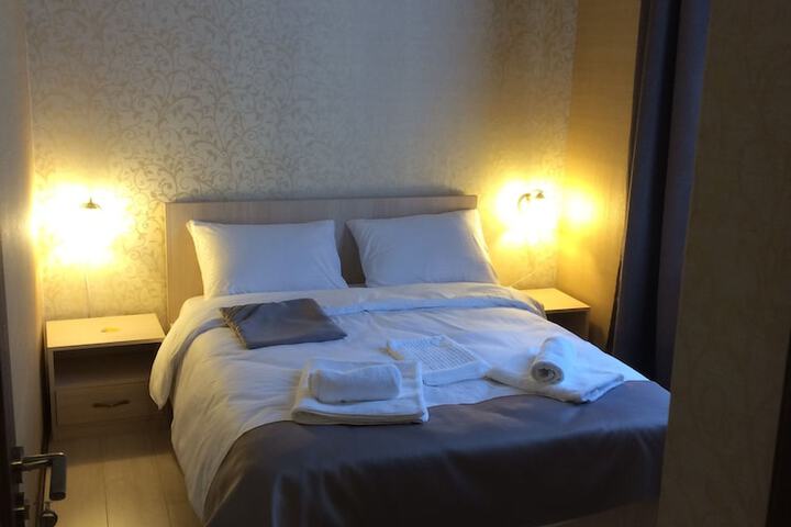 Room 5 of 57