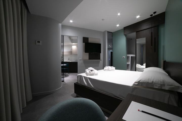 Room 15 of 50