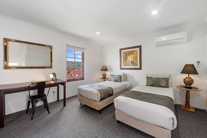 Room 13 of 47