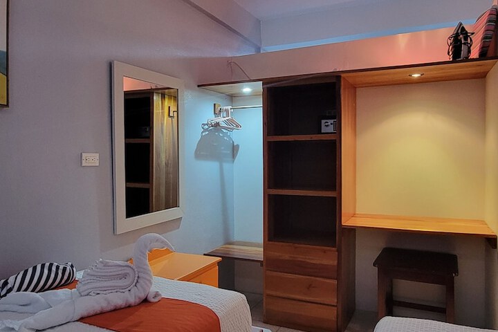 Room 38 of 124