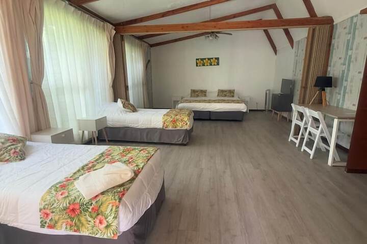 Room 14 of 73