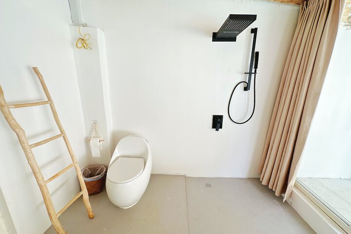 Room 25 of 171