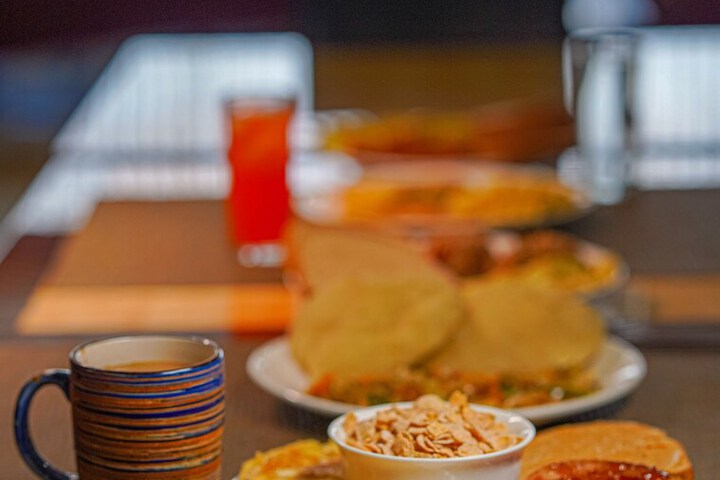 Breakfast/Coffee Service 72 of 92