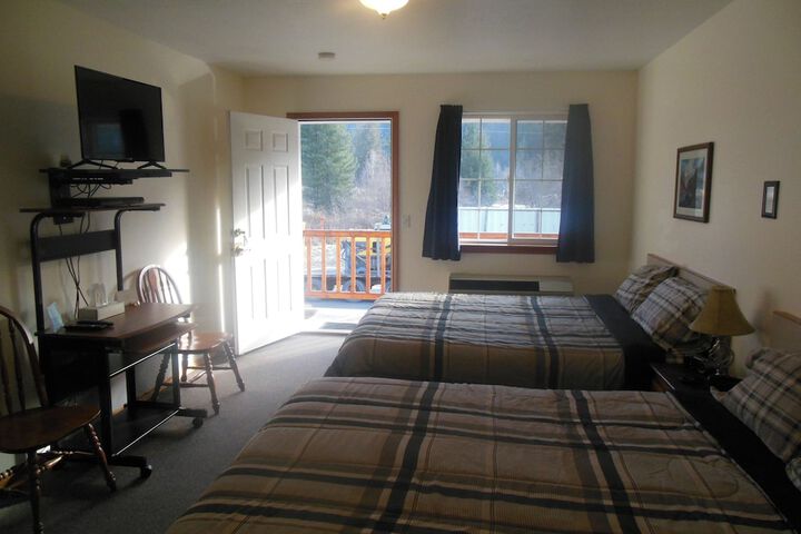 Room 6 of 32