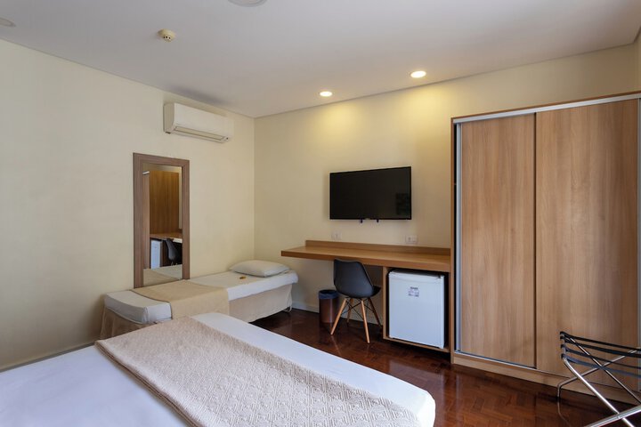 Room 14 of 43