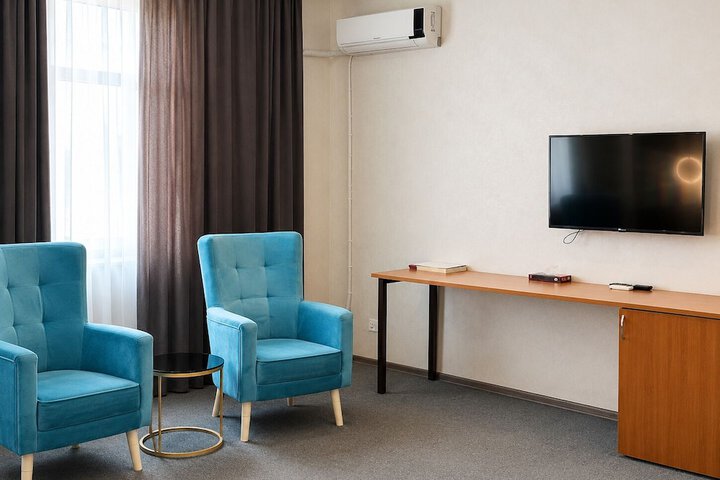 Room 13 of 29