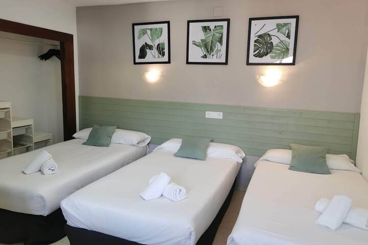 Room 16 of 32