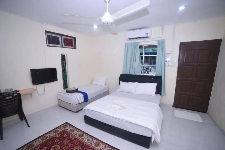 Room 8 of 31