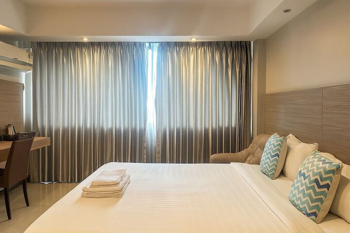 Room 9 of 31