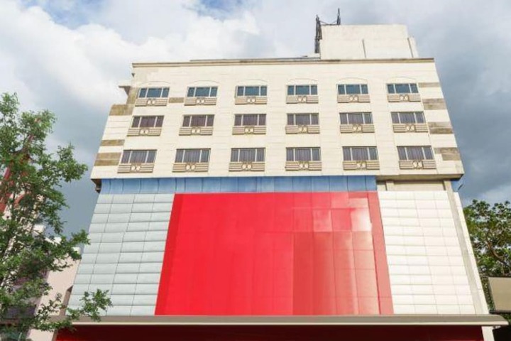 Fabhotel D Grand