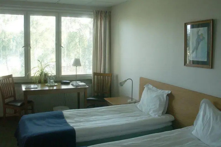 HOTELL & CAMPING STORLUNGEN