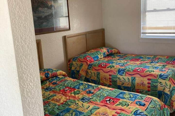 Room 13 of 53