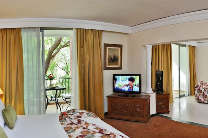 Room 21 of 66