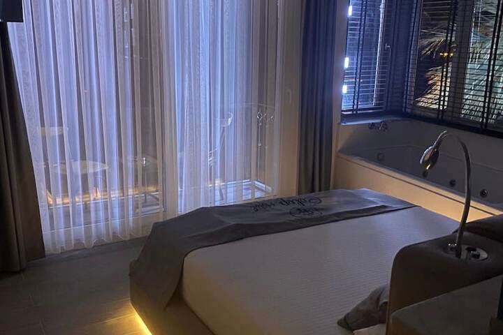 Room 18 of 58