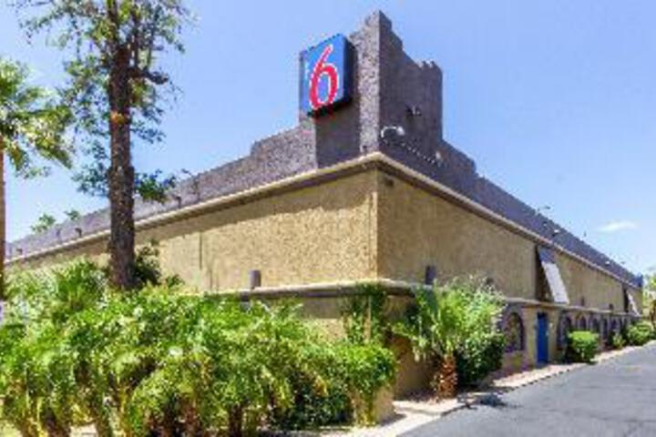 Hotel 8 of 23