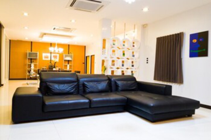 Room 8 of 14