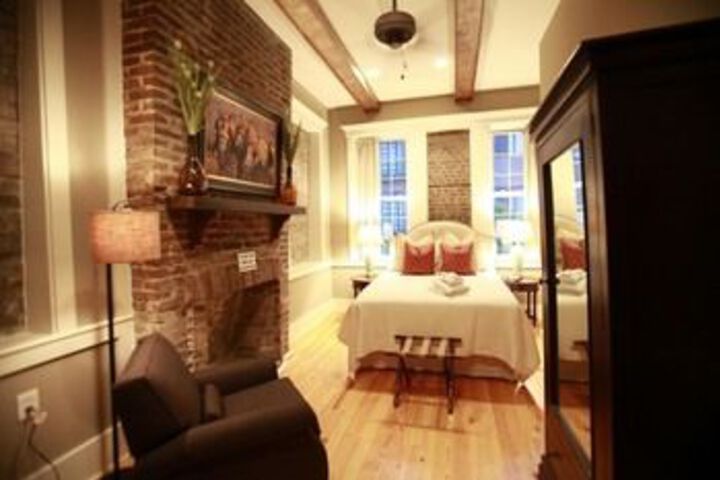 Room 13 of 20