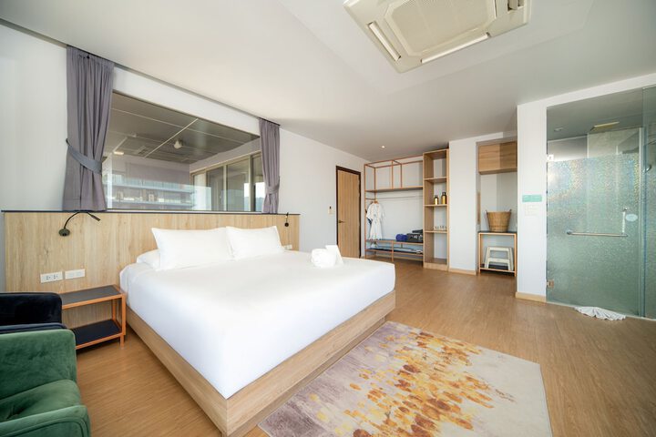 Room 201 of 336