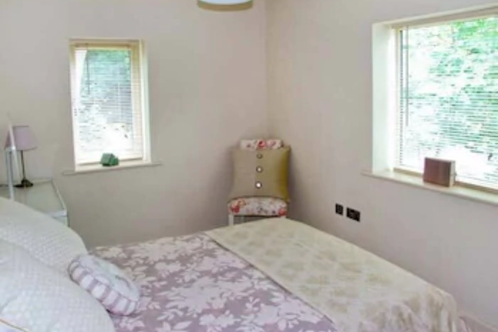 Room 3 of 6