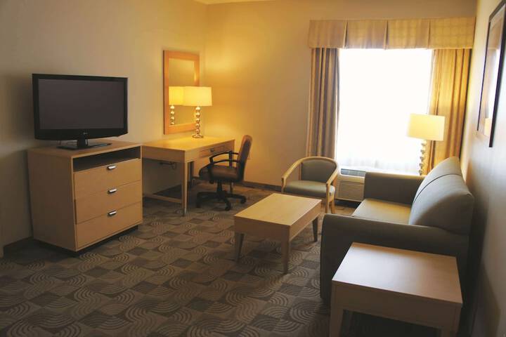 Room 25 of 42
