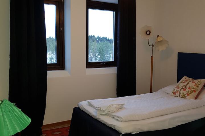 Room 8 of 14