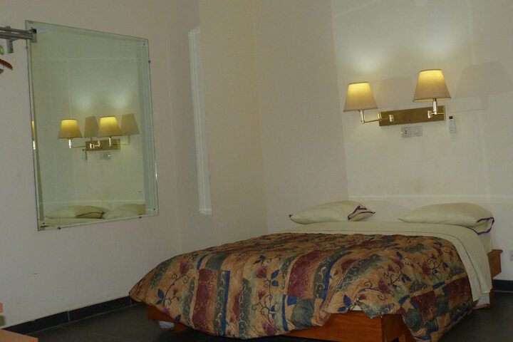 Room 64 of 72
