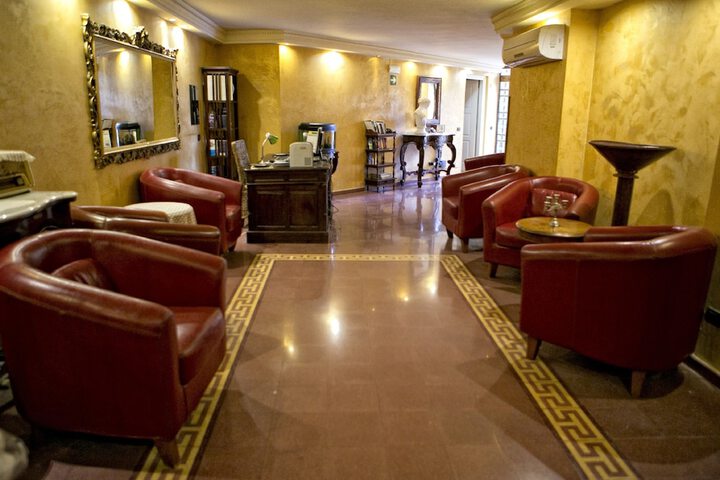 Entrance & Lobby