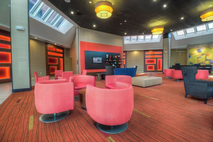 Lobby lounge