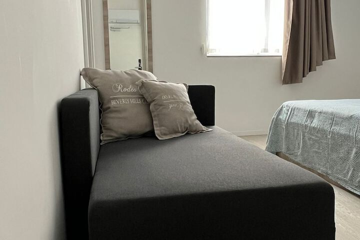 Room 8 of 47