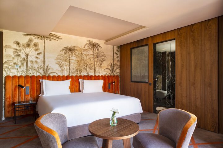 Room 4 of 29