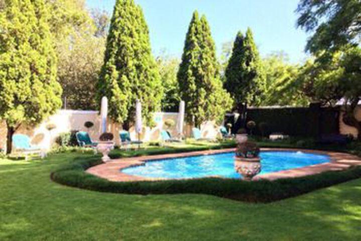 Pool 24 of 27