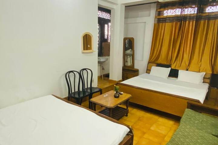 Room 50 of 60