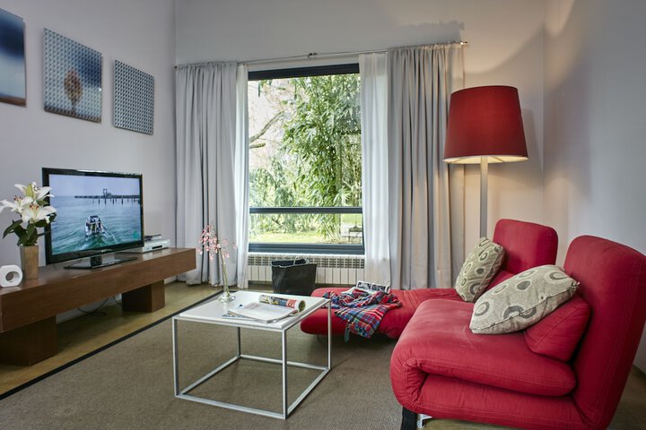 Room 15 of 61