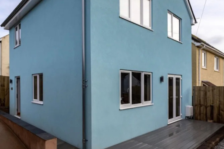 Modern Totnes House Sleeps 8, 5 Mins Walk From Town