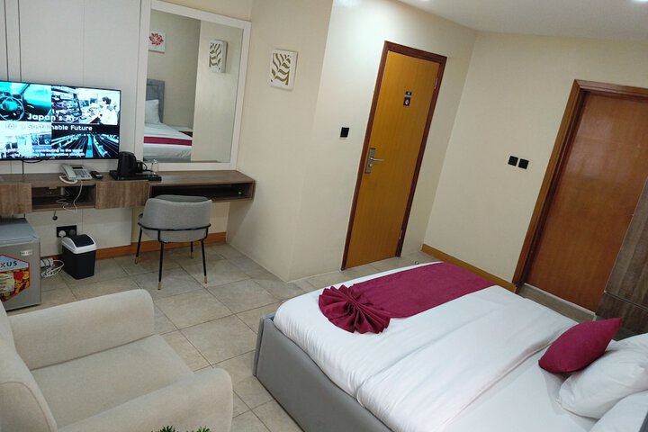 Room 29 of 77