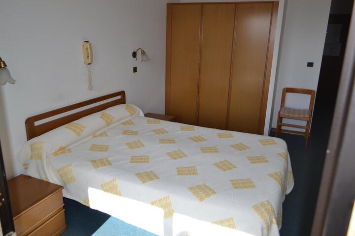 Room 7 of 41