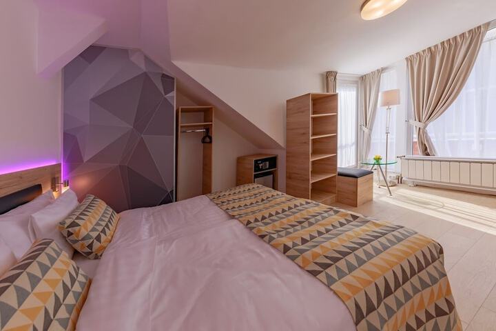 Room 21 of 66
