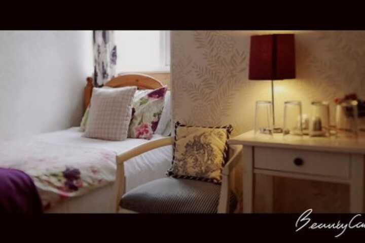 Room 9 of 44