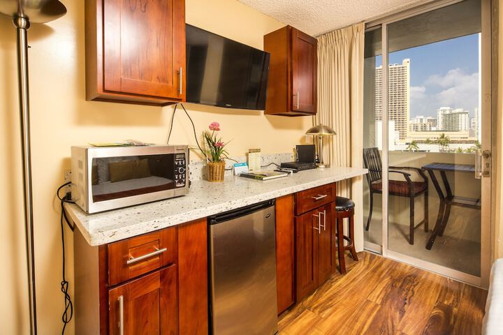 Private kitchenette