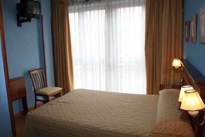 Room 5 of 25