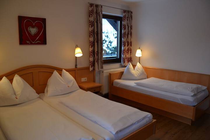 Room 20 of 74