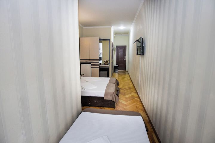 Room 55 of 190