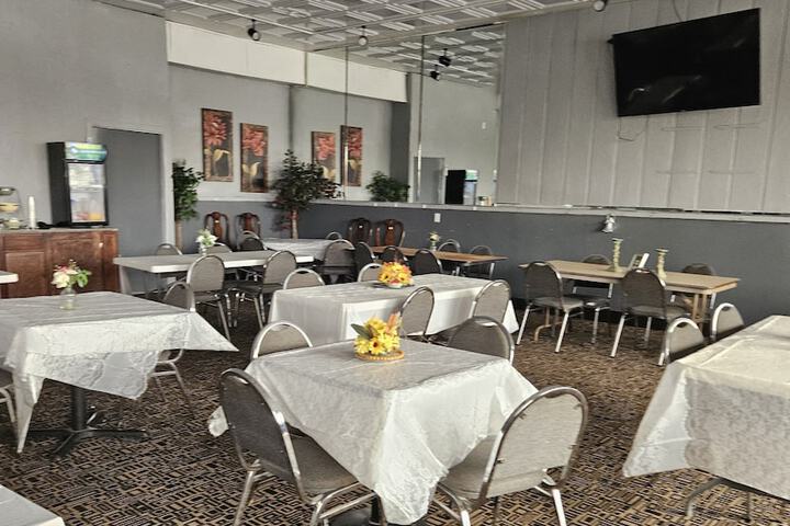 Breakfast/Coffee Service 13 of 14