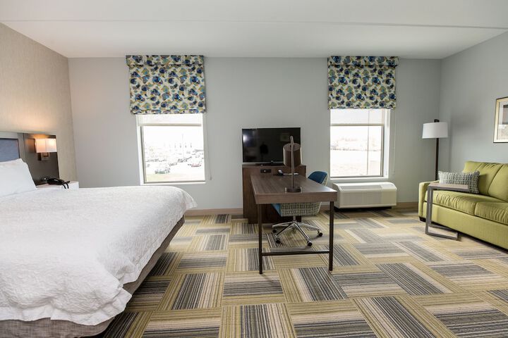 Room 12 of 66