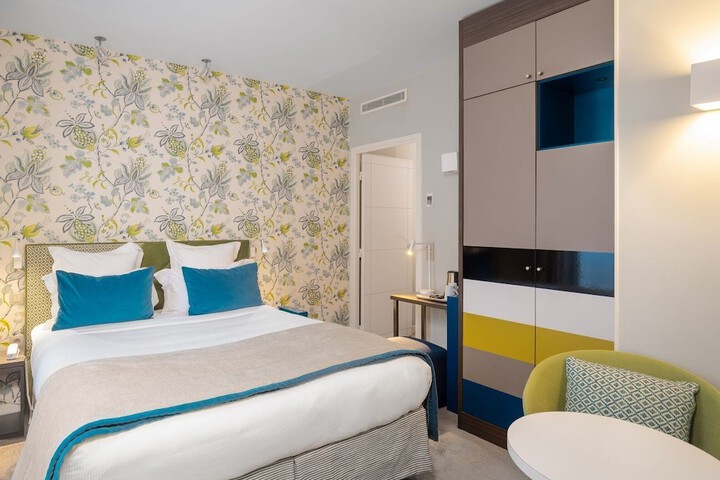Room 20 of 43