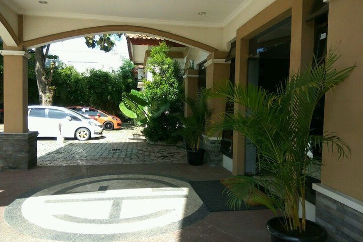 Property Grounds 7 of 11