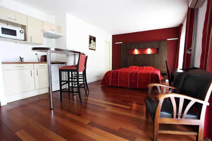 Room 10 of 62