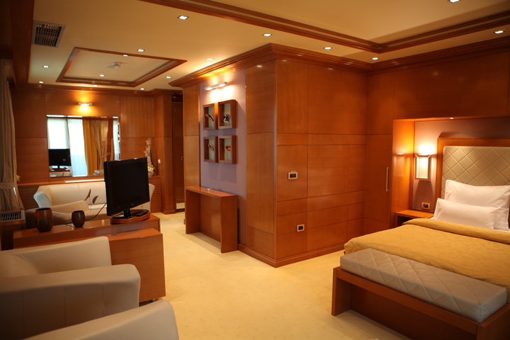 Room 14 of 62